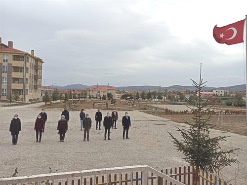 İlçemizde İstiklal Marşının Okunması Ve Bayrak Töreni İcra Edildi